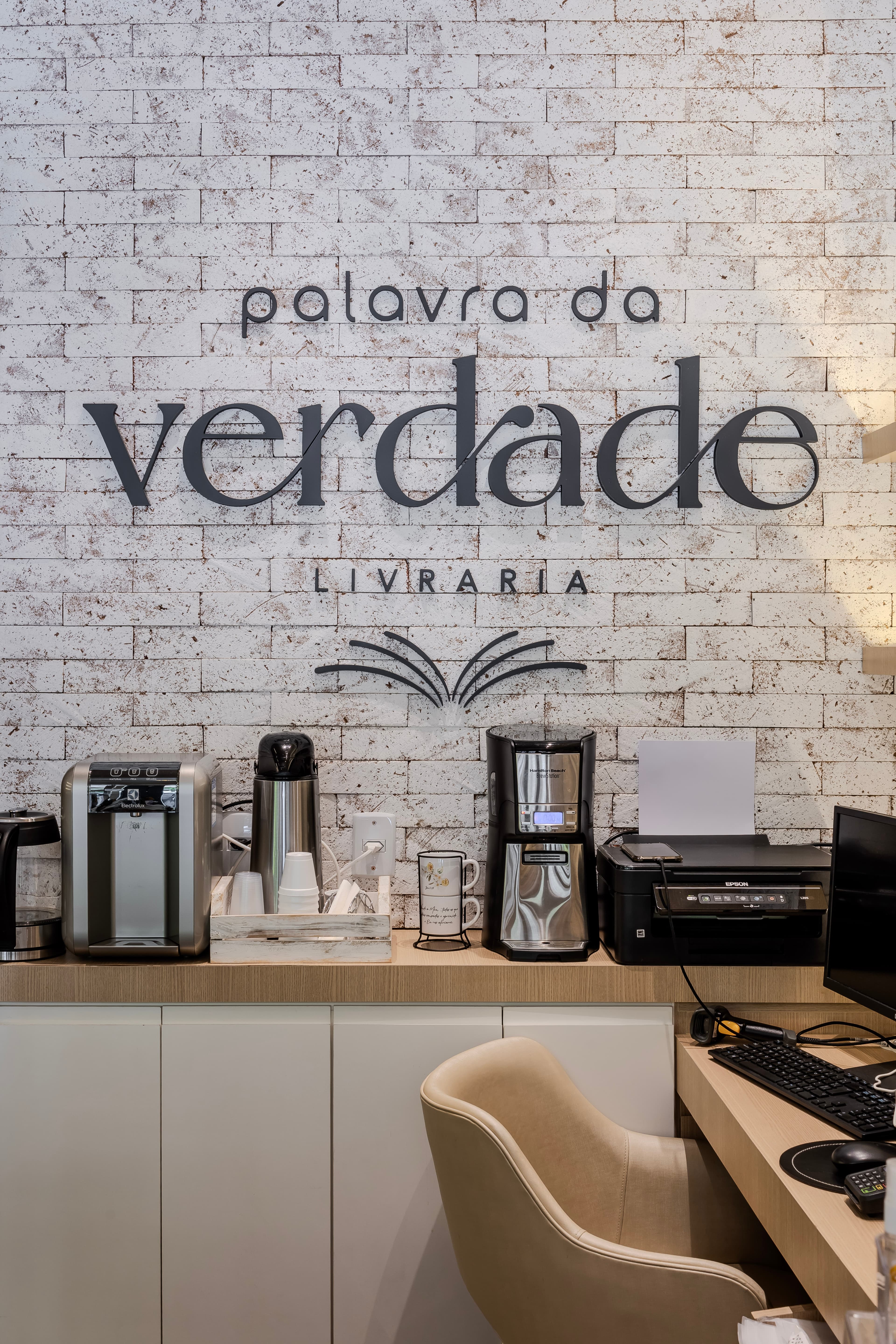 camila chalon projeto livraria porto alegre jardim lindoia - Projeto de arquitetura e design de interiores - Comercial - Camila Chalon Arquitetura
