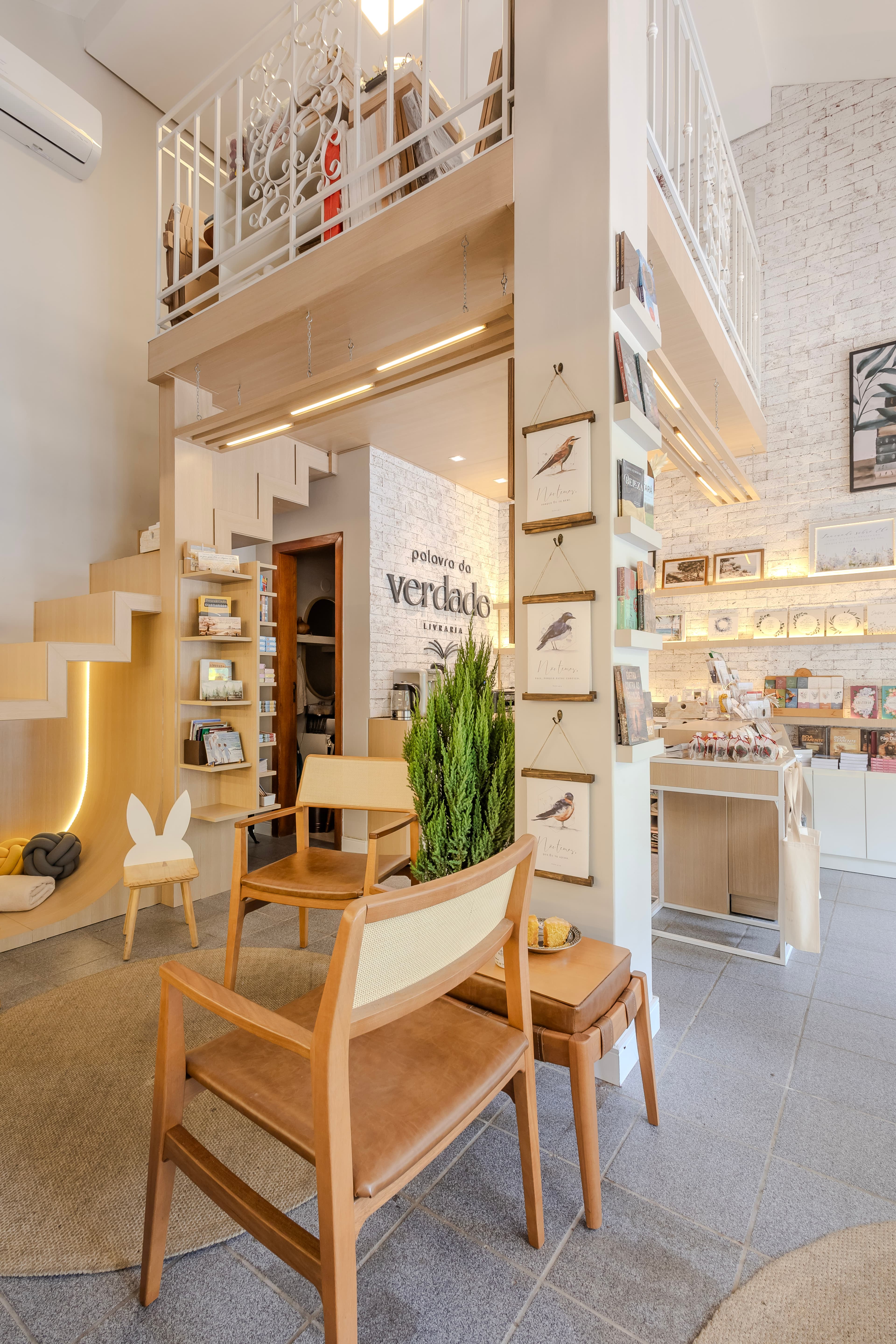 camila chalon projeto livraria porto alegre jardim lindoia - Projeto de arquitetura e design de interiores - Comercial - Camila Chalon Arquitetura