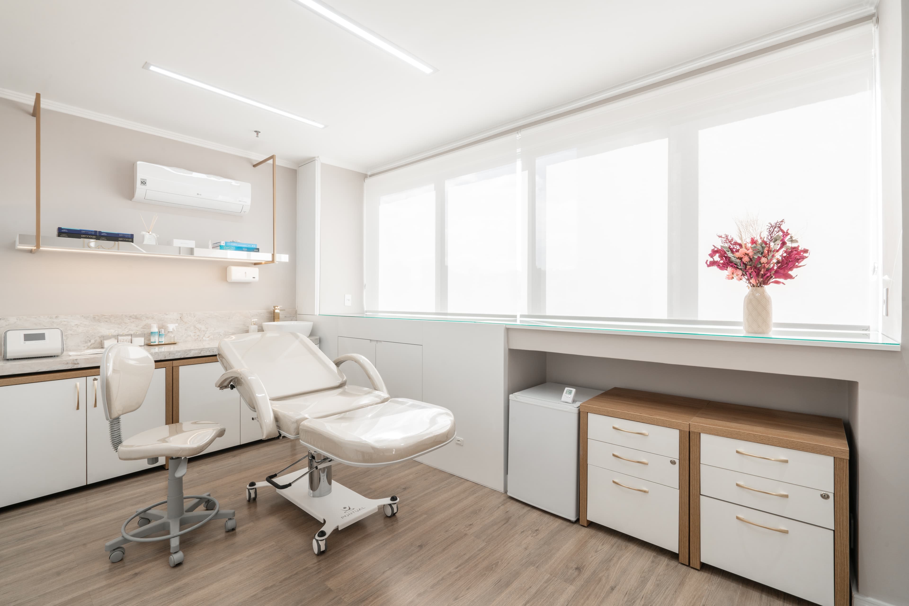 arquiteta reforma clinica estetica porto alegre - Projeto de arquitetura e design de interiores - Clínica de Estética - Camila Chalon Arquitetura